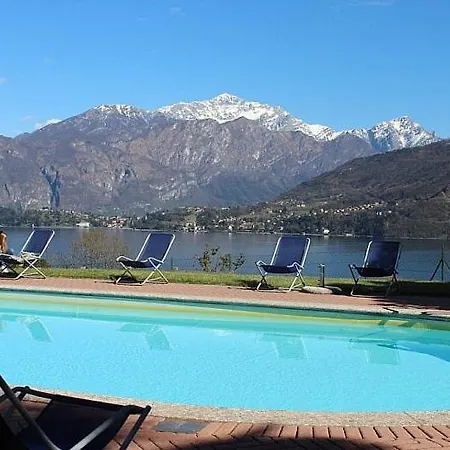 Sleeps 2 Pool Wifi *